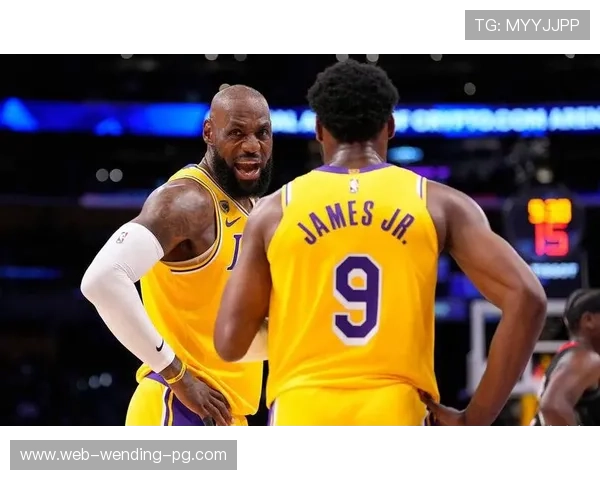 湖人迎来连胜关键战 詹姆斯状态火热助球队再创佳绩